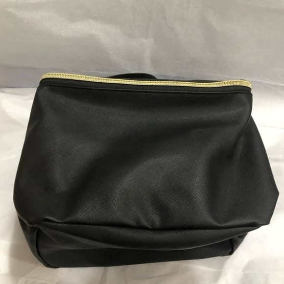 Large Black PU gold zip around makeup cosmetics beauty case bag with compartment - Picture 5 of 11